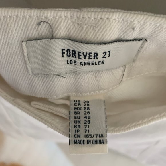 Forever 21 White Button-Down Denim Skirt (size 28) - Picture 3 of 3